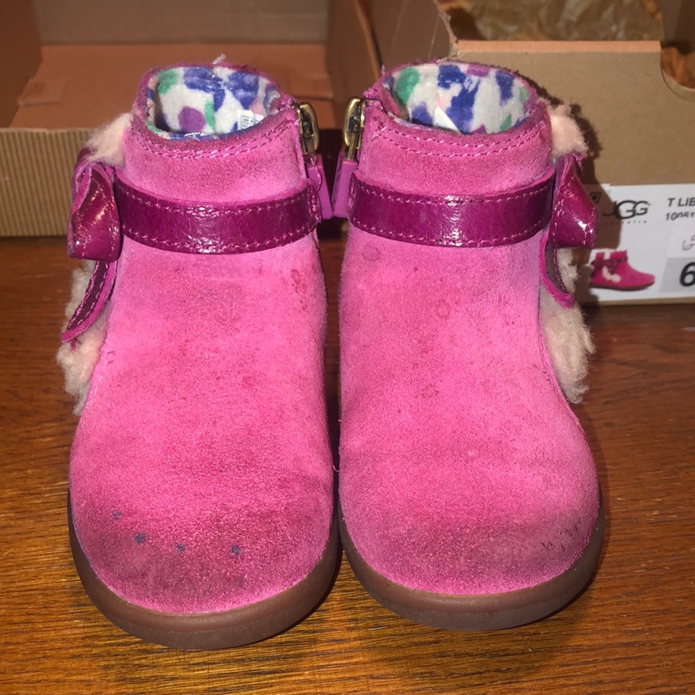 Pink toddler boots